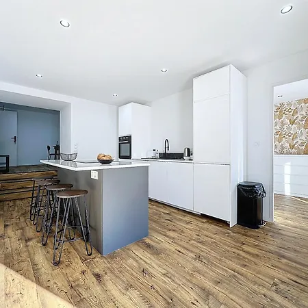 Cosy & Moderne T2 Avec Jardin Parking *